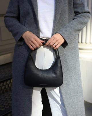 Aurora-Bag-Black-Image-2