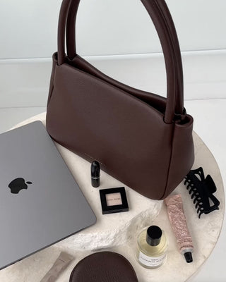 Light-Of-Day-Bag-Cocoa-Video-2