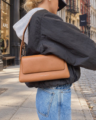 Zenith-Bag-Camel-Image-1