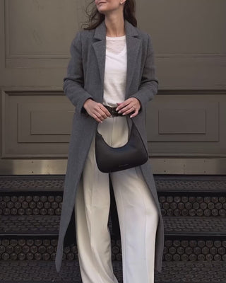 Aurora-Bag-Black-Video-2
