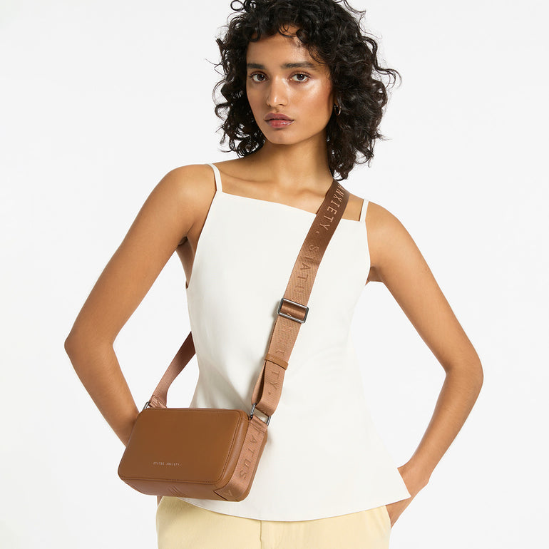 Status Anxiety Delirium Women's Leather Crossbody Bag Camel