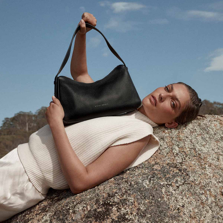 Status Anxiety Hide Out Women's Leather Shoulder Bag Black