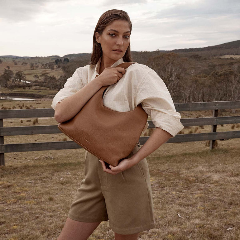 Status Anxiety Solstice Women's Leather Tote Bag Camel