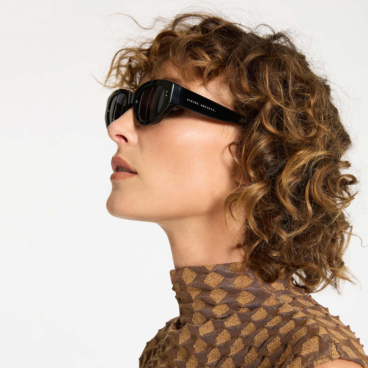 Status Anxiety Luna Sunglasses Black