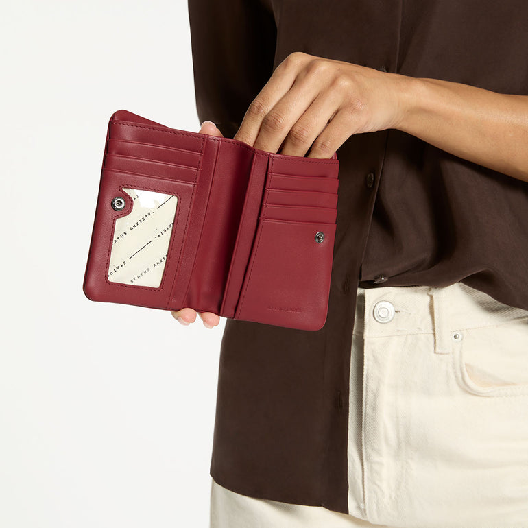 Status Anxiety Is Now Better Women's Leather Wallet Rouge Nappa