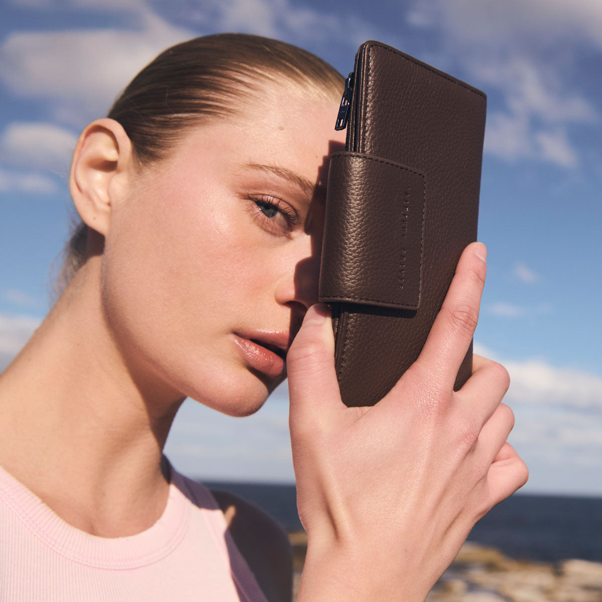 Status Anxiety Ruins Women's Leather Wallet Cocoa
