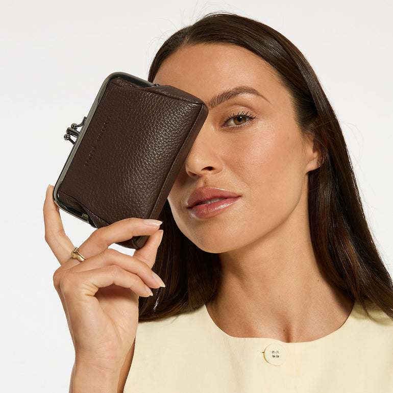Status Anxiety Women's Leather Wallet Volatile Cocoa
