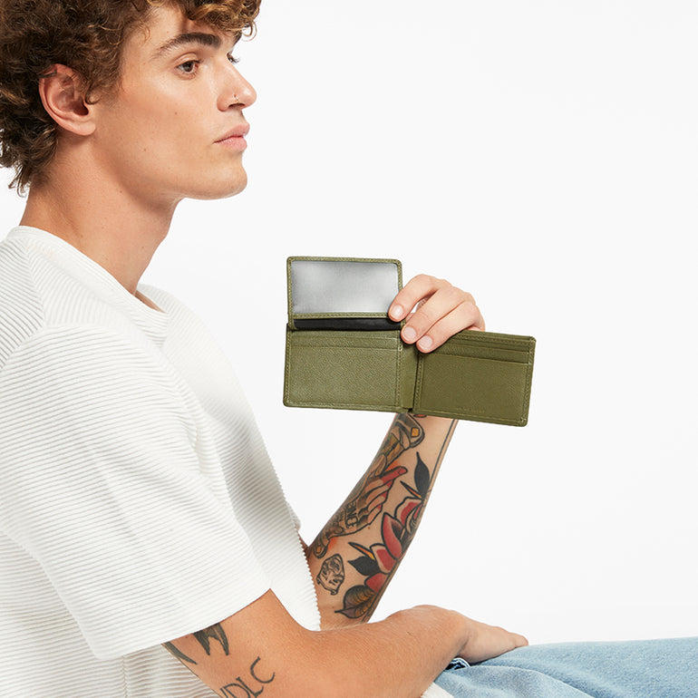 Status Anxiety Jonah Men's Leather Wallet Khaki